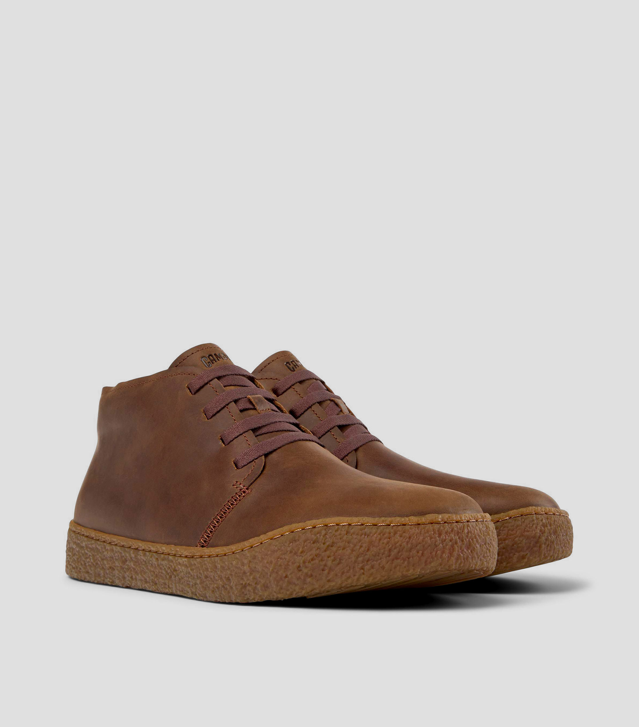 Botas casuales medias café en piel Hombre